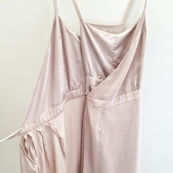 Blush Pink dress - Picture 5 of 8